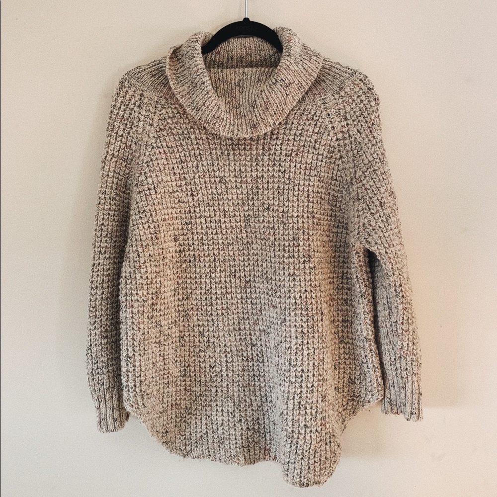 Free People Chunky Sweater DONATING TODAY